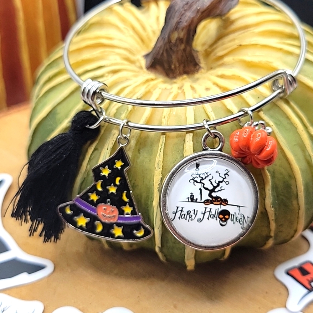 Halloween lover bracelet set
